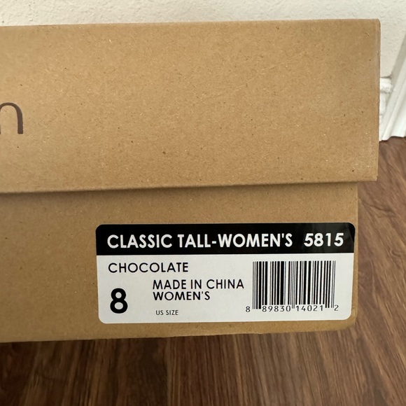 Ugg Womens Classic Tall Boot Chocolate Brown - Size 8. Comes with Origin… - Picture 3 of 8